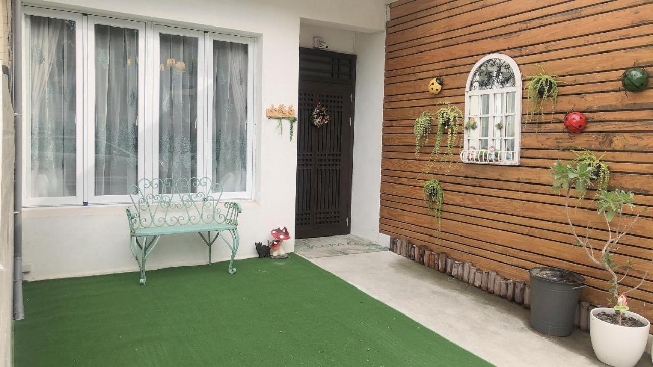 小院子4人至6人包棟民宿 Taitung Exterior foto